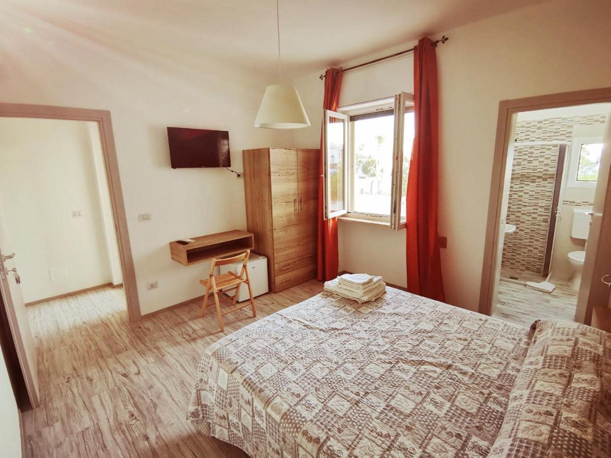 Hotel Via Alessandria Racale Exteriér fotografie
